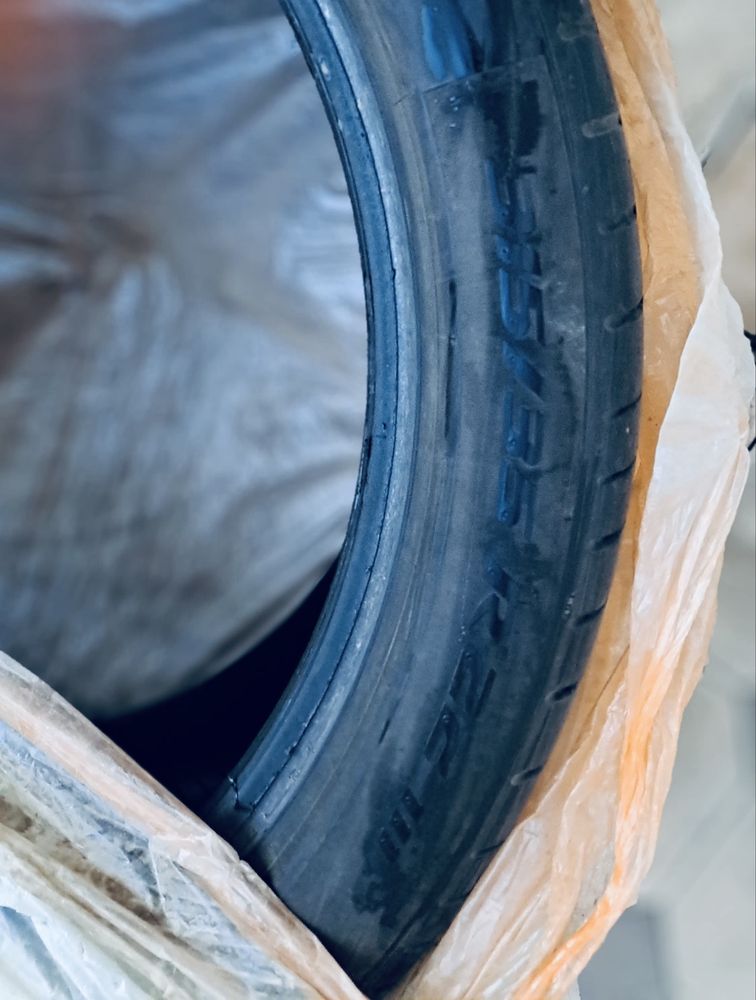 Продам шины Pirelli P Zero R22 — 3 шт (2 задние, 1 передняя)