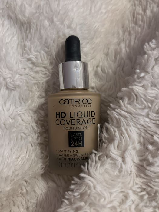 Fond de ten nou Catrice 030SAND beige