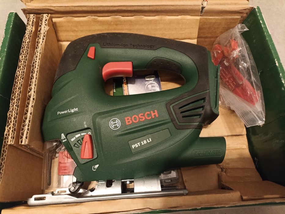 Bosch-PST18Li, SoricelPendular,care funcționează cu acu.Li-Ion,18V,nou