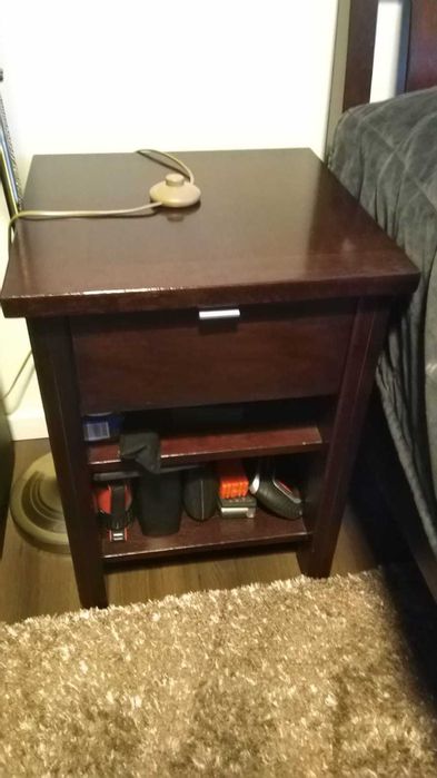 Mobilier dormitor - lemn masiv