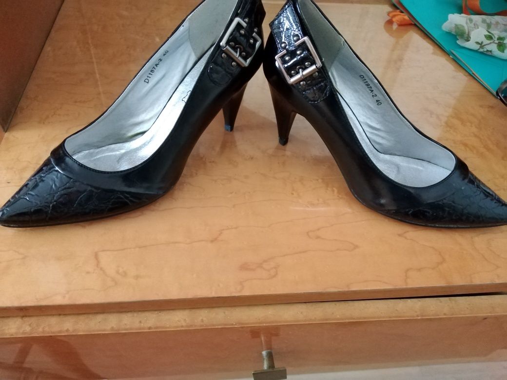 Дамски официални  обувки 40ном.