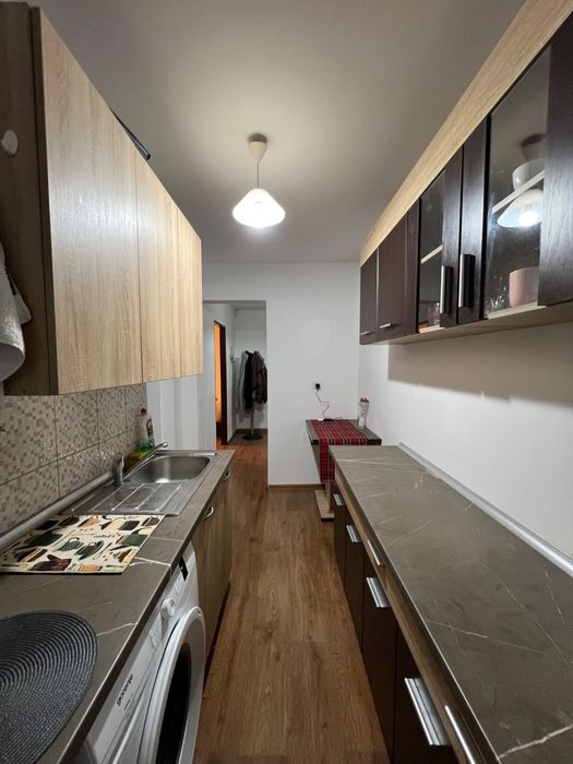 De inchiriat Ap cu 2 camere confort 1