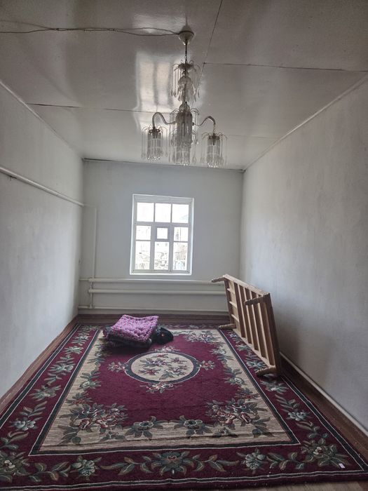 Тез арада барлык колайлыкларга ийе жер уй сатылады