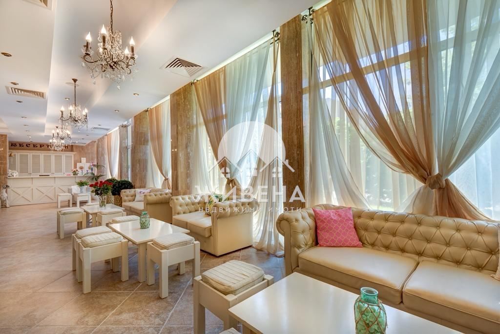 Продавам 2-стаен апартамент, к.к.Слънчев бряг