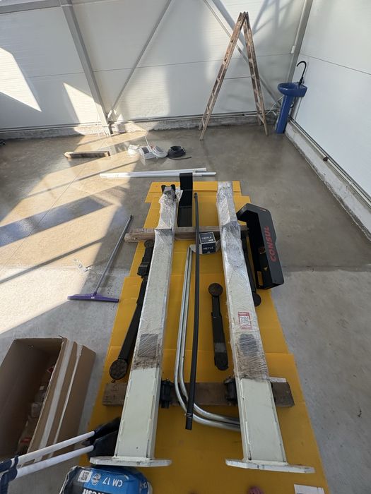 Подемник 5000 лв.