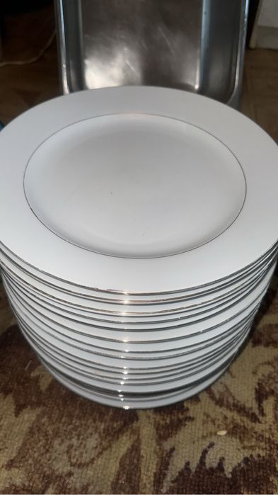 Продам тарелки ддя кафе