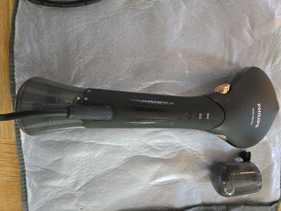Уред за гладене с пара Philips Steamer 7000 series