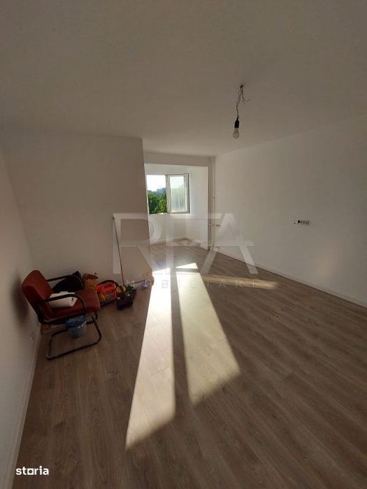 Garsoniera-Titan-decomandata-metrou-renovat