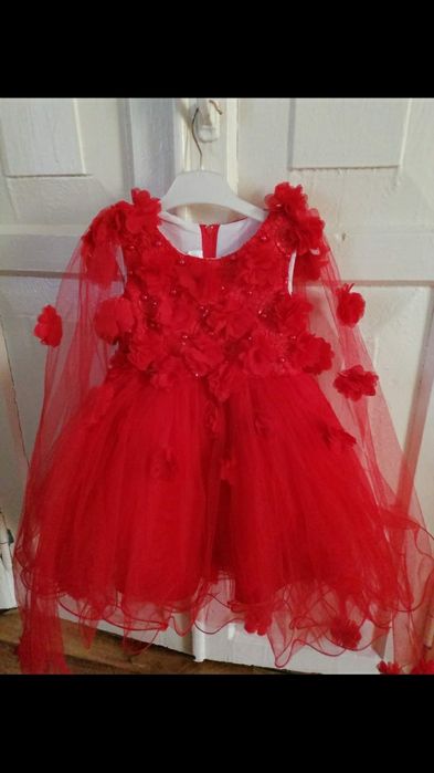 Продам новые носили один раз недорого  от 10 до 2 лет, все шикарные