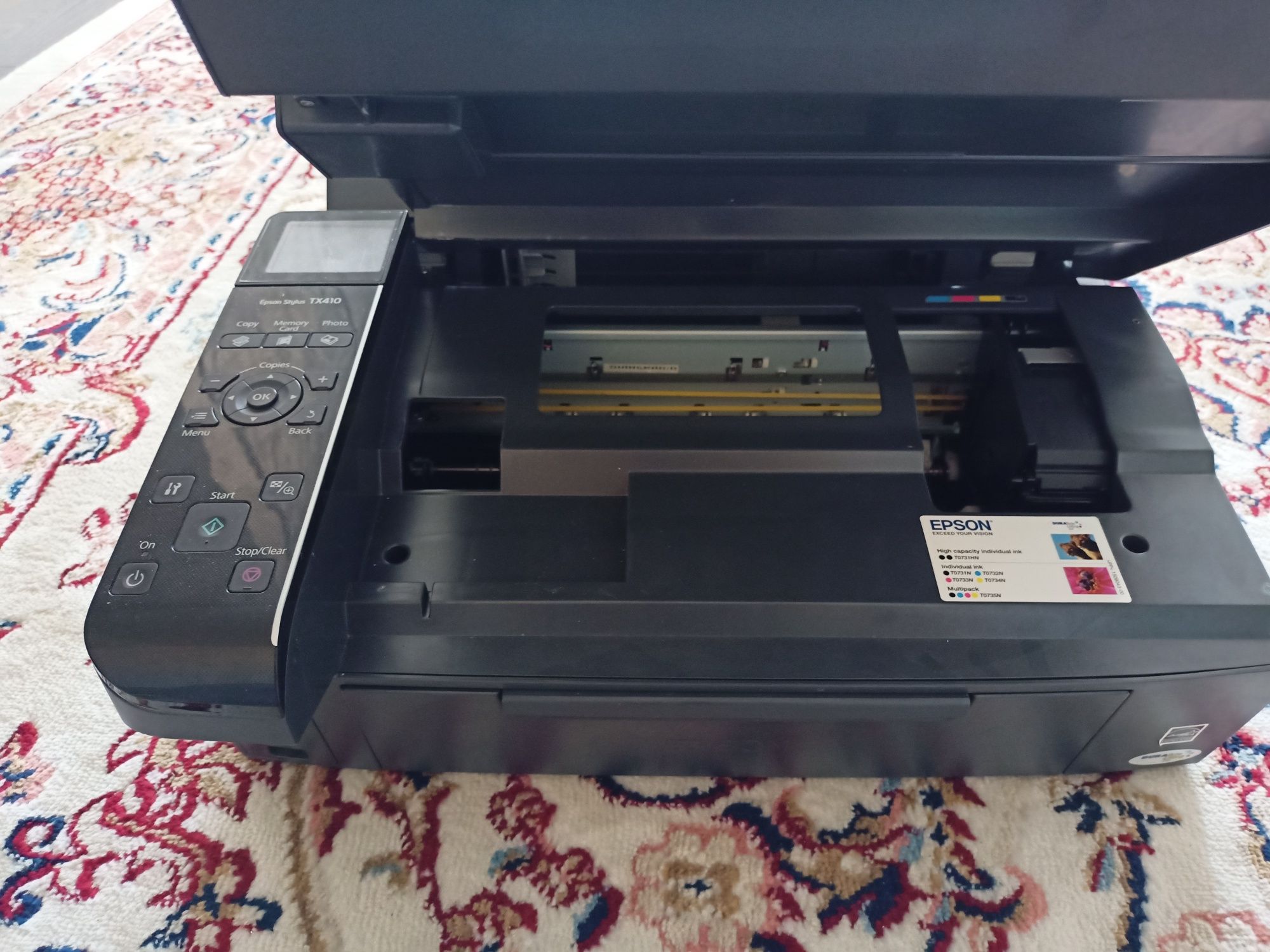 Продам принтер EpsonTX410 3×1