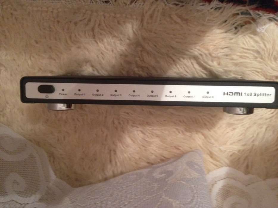 Splitter HDMI 1 intrare - 8 iesiri Konig