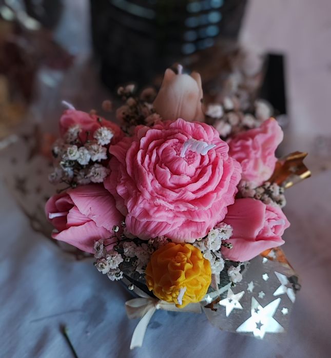 Aranjamente si decoratiuni din ceara