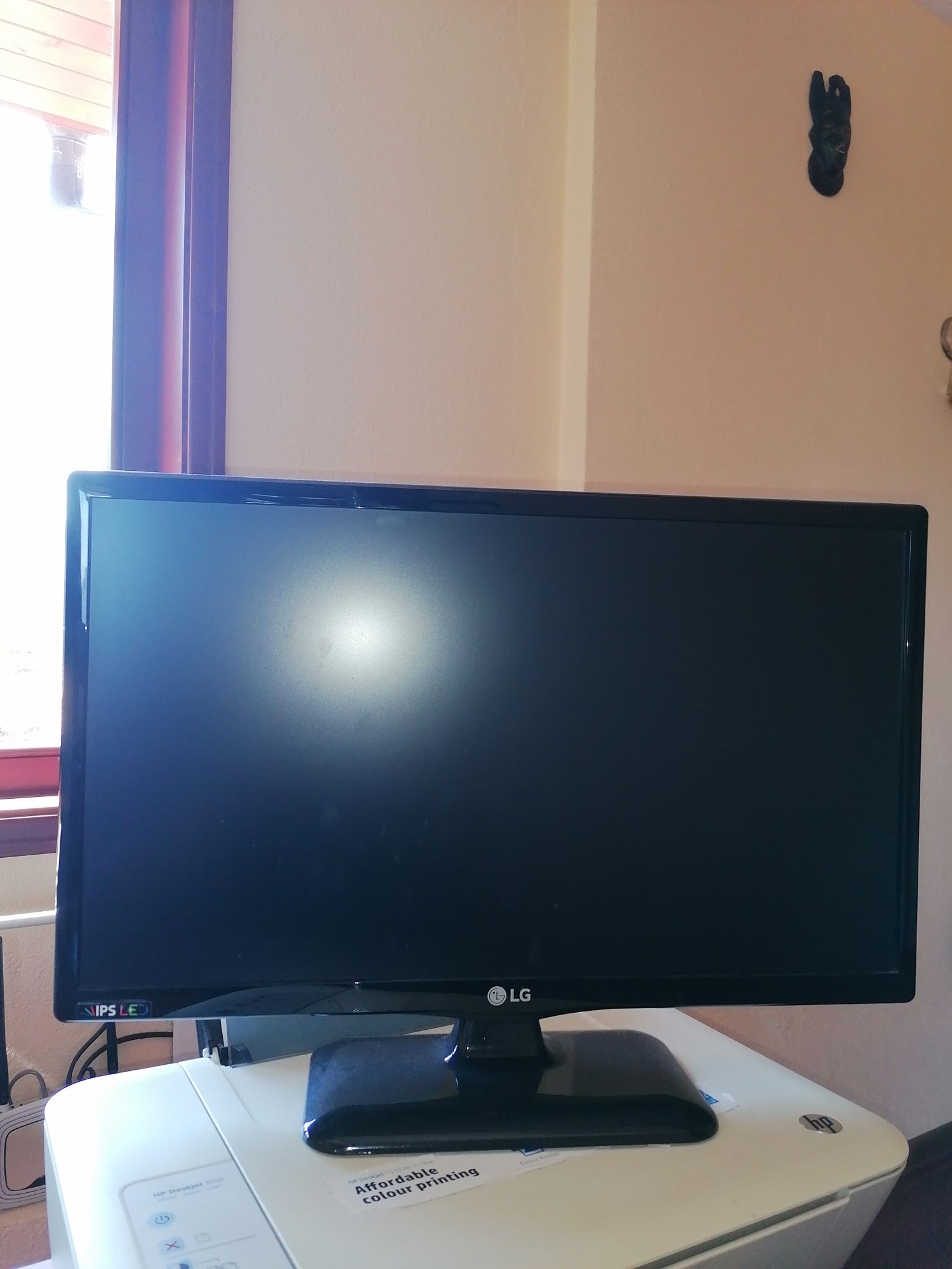 Телевизор LG, 22 инча, HDMI.  .