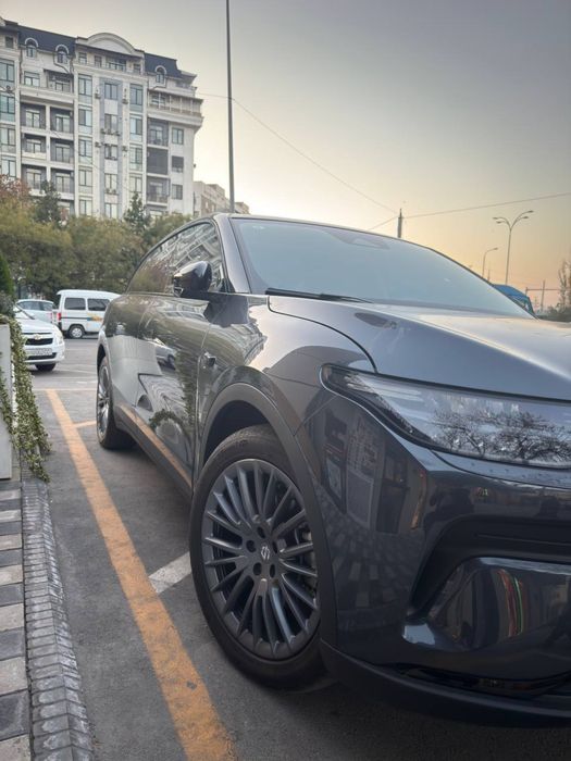 LEAPMOTOR C11 2024 - как новый 12 тыс.км, не битый, техпаспорт 2025