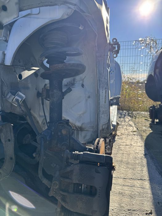 Fuzeta fata amortizor complet cu arc flansa Renault Clio 4 2013-2020