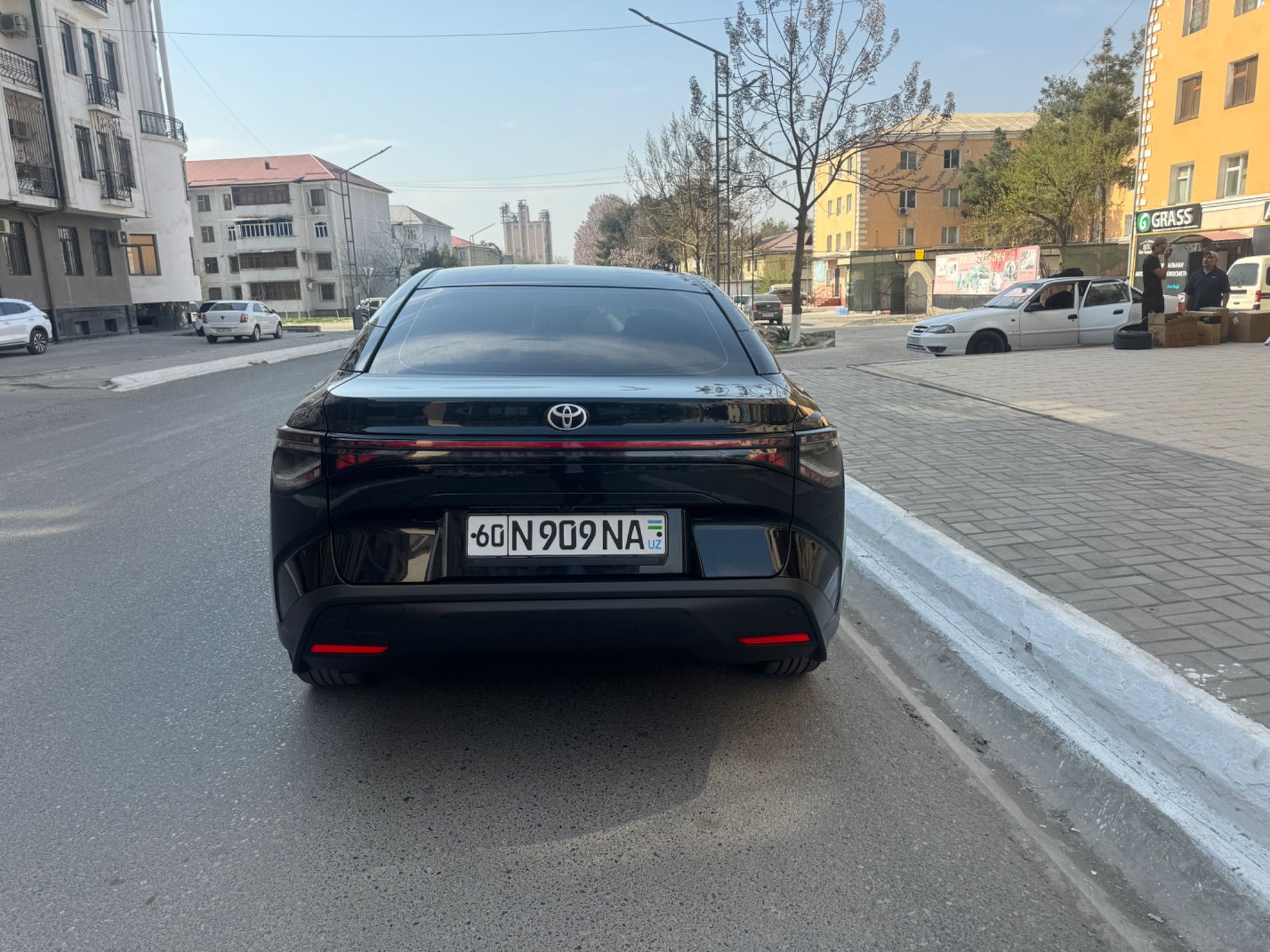 TOYOTA BZ3 сотилади