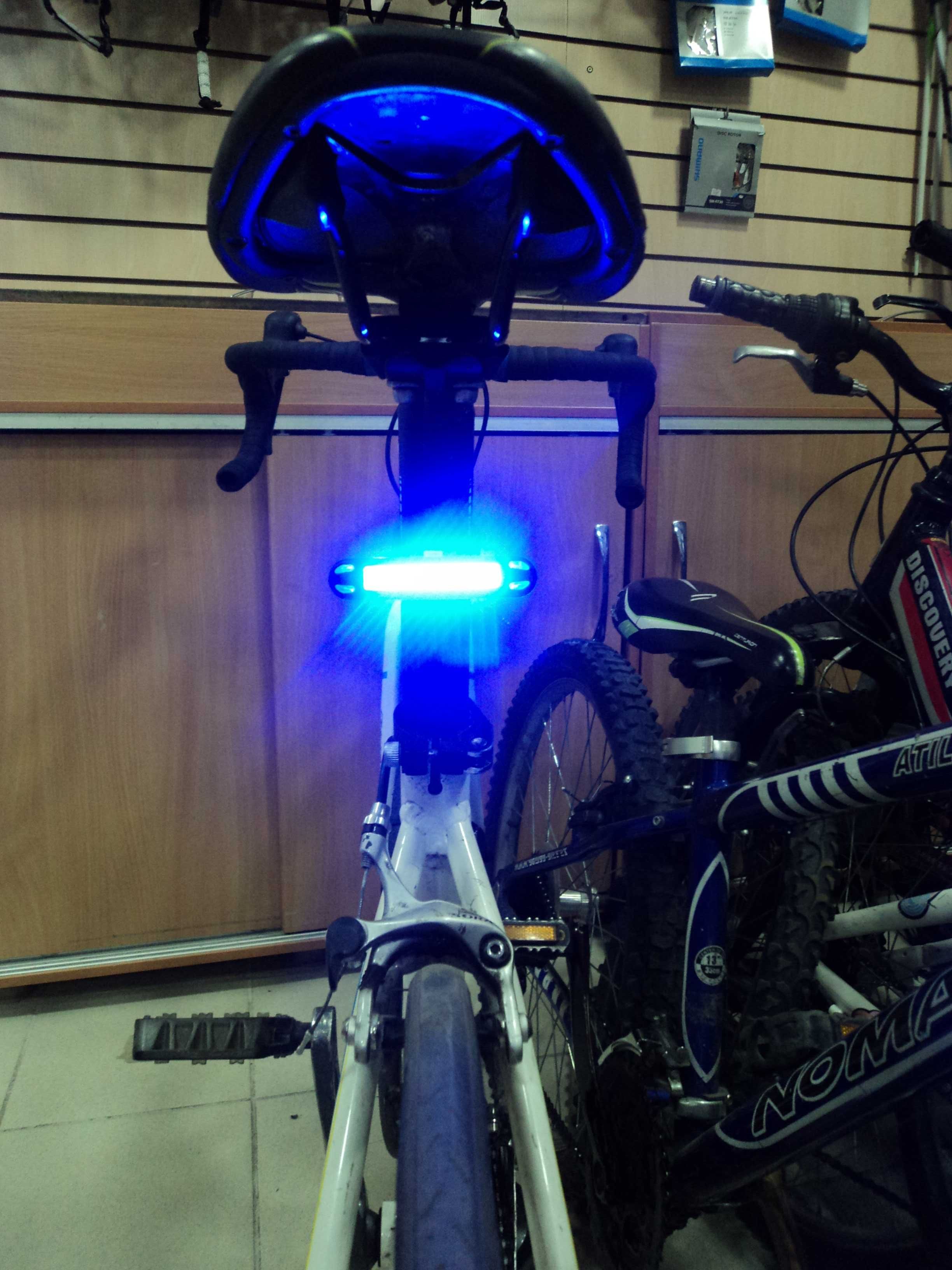 Задний фонарь на велосипед с пятью режимами освещения