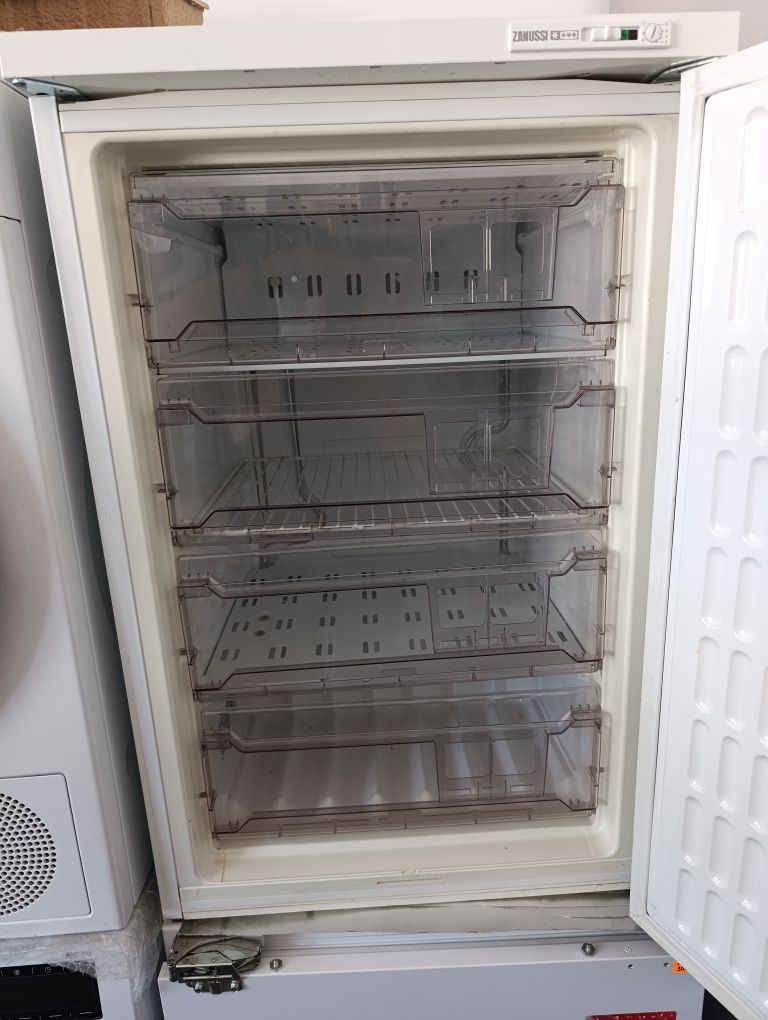 Фризер ZANUSSI внос от Германия