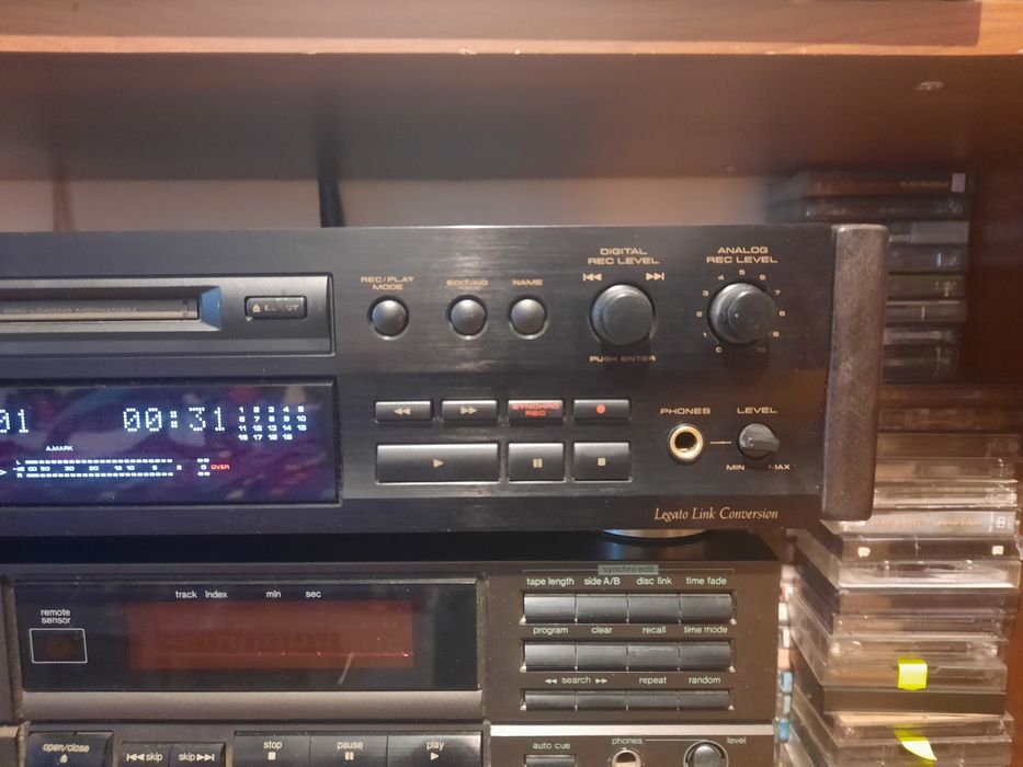 Pioneer MJ-D 508 minidisc recorder