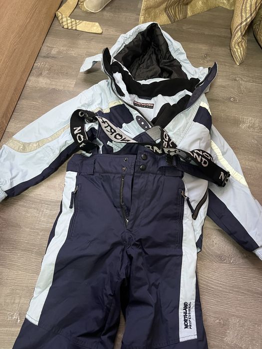 Costum ski Northland 8-9 ani