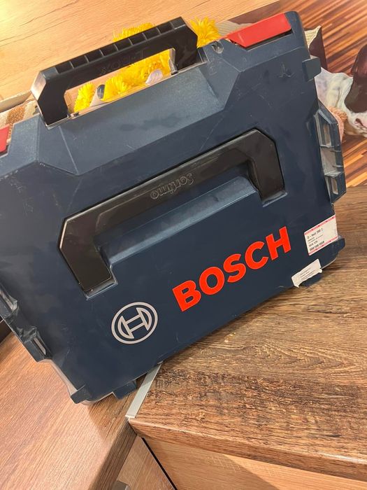 Bosh Детектор за кабели в бетон и т.н