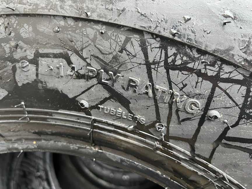 Marca BKT 16.0/70-20 cu 14 pliuri cauciucuri noi industriale tractor