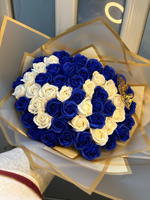 Buchete, aranjamente din flori artificiale și sapun