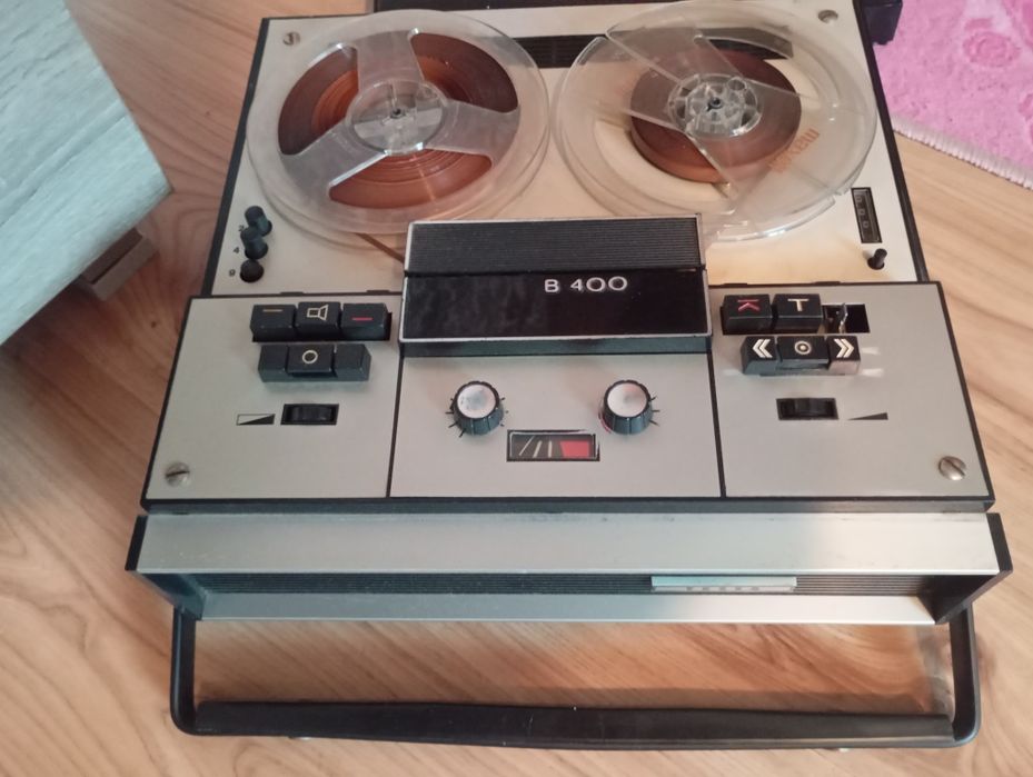 Magnetofon Tesla B 400