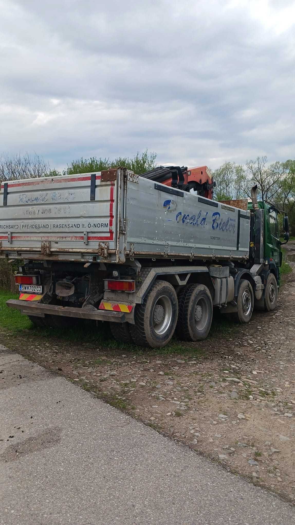 Camion DAF CF85 cu macara si bena basculabila