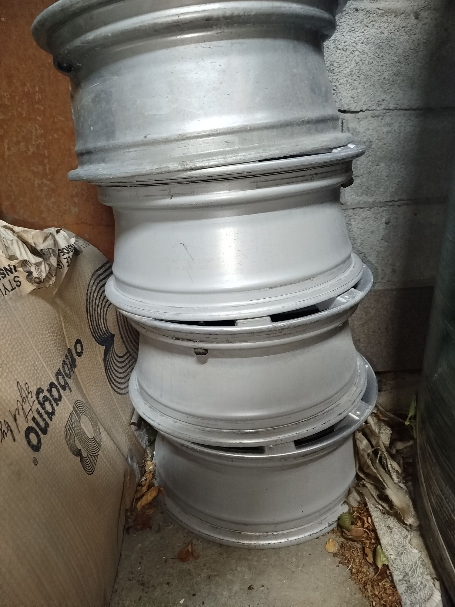 Продам диски на лада ларгус