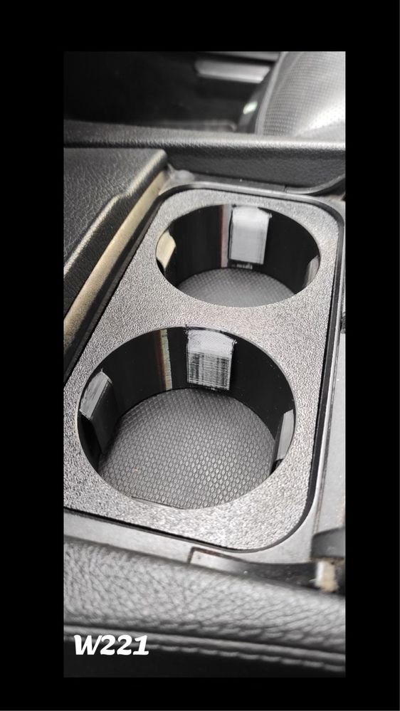 Поставка за чаши за Mercedes w203,w204,w218 и w221