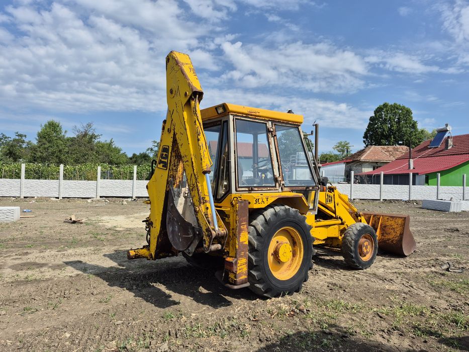 Buldoexcavator jcb 3 cx