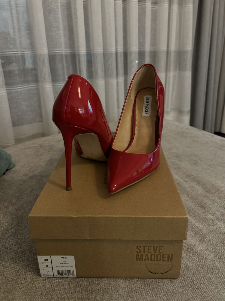 Токчета Steve Madden