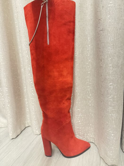 Ботфорты новые на каблуке, натуральная замша