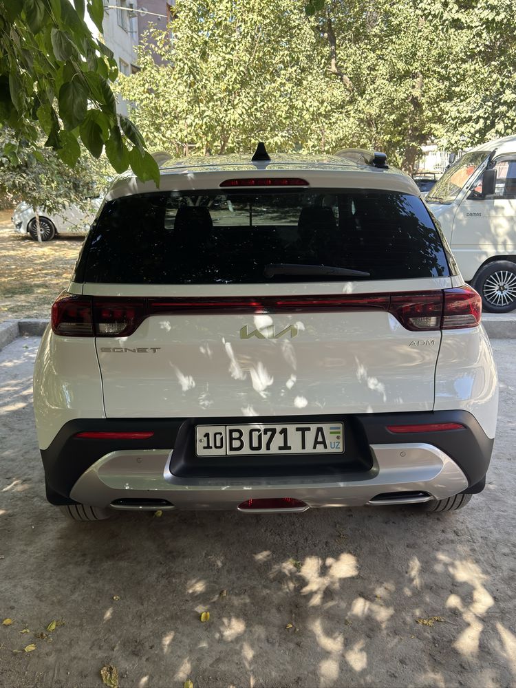 Kia Sonet full pozitsiya