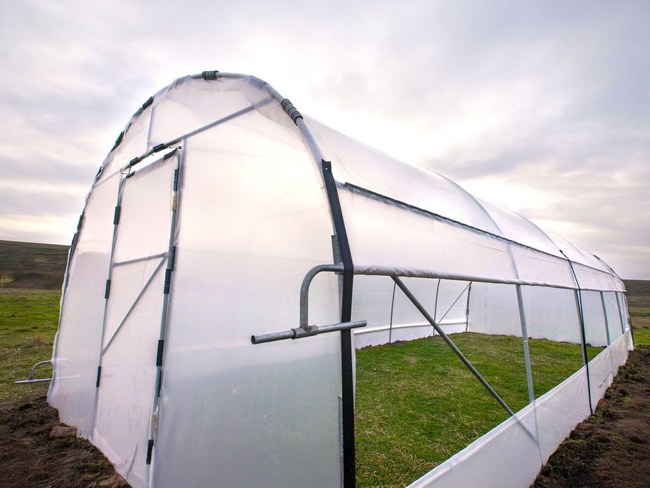 Solar gradina 4x10 m teava zincata 32 mm folie 180 microni