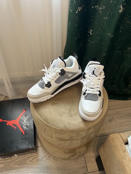 Jordan 4 Military Black