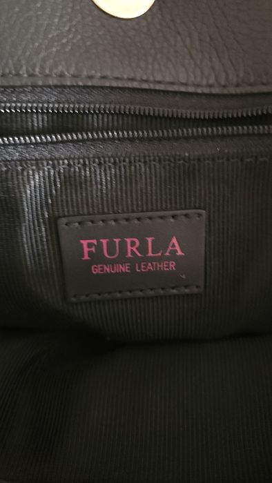 Furla Alba черна телешка кожа