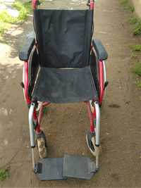 Scaun pe rotile pentru persoane cu dizabilitati