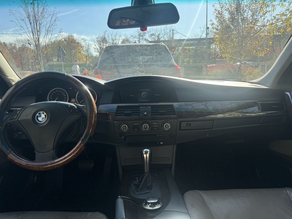 BMW Seria 5  525D