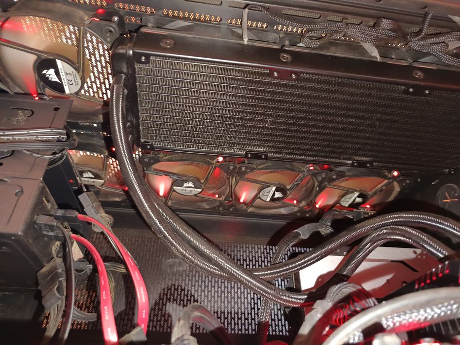 Pc gaming full tower , racire stil Antarctica