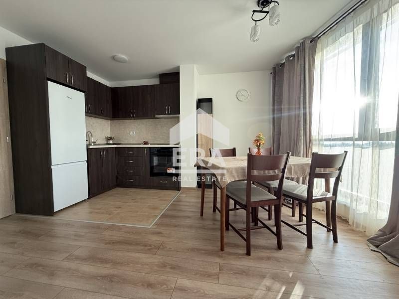 Двустаен, ексклузивен, чисто нов, обзаведен апартамент под наем, с пок