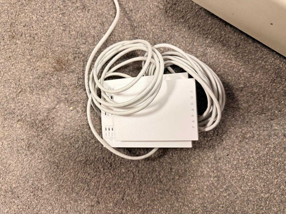 Kit complet alarma si camere spatii comerciale