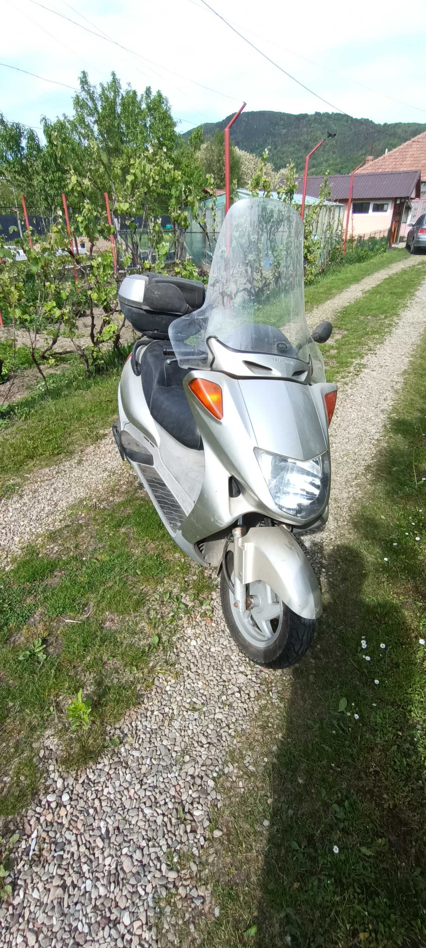 Vand Honda Pantheon 150cc + Bonus