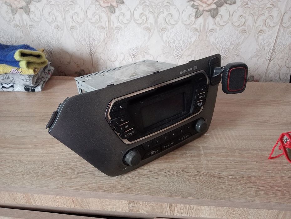 Штатная магнитола