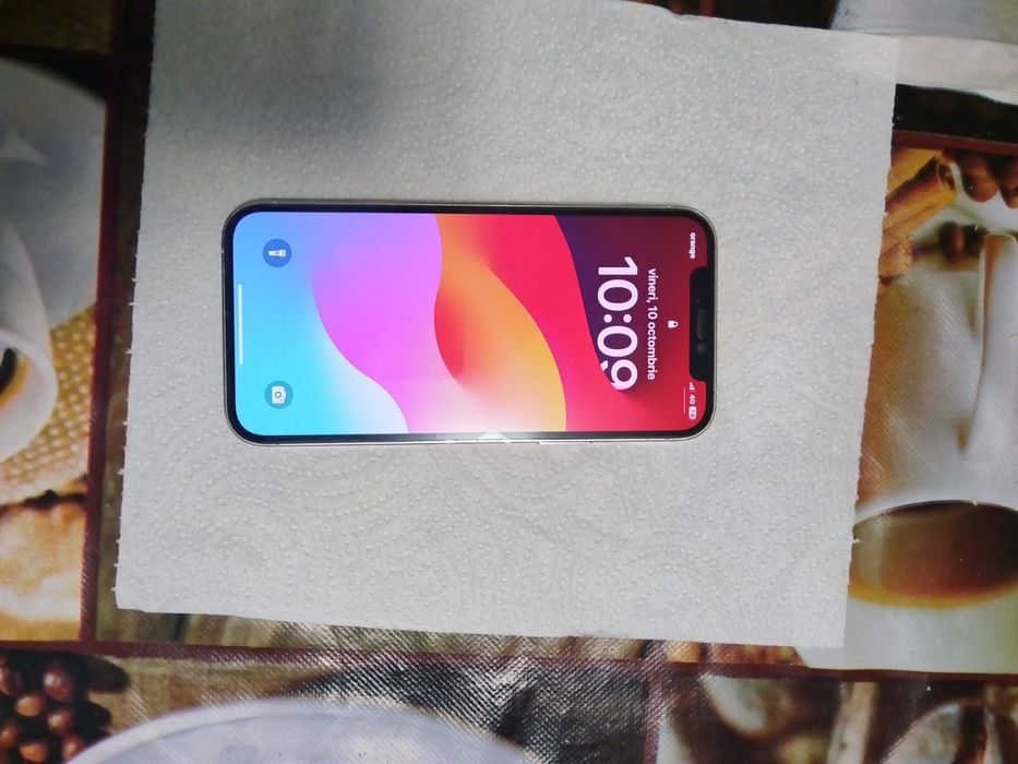 Iphone 12 pro  in stare foarte buna