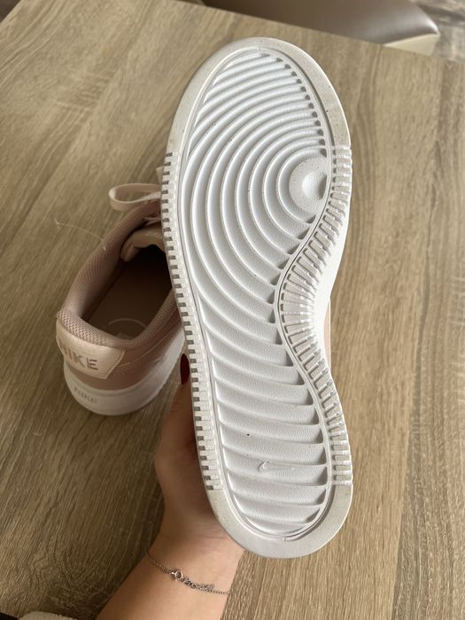 Обувки/маратонки розови NIKE Court Vision Alta