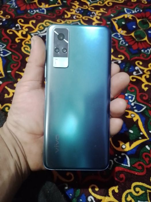 Телефон сотилади коробка дакумент