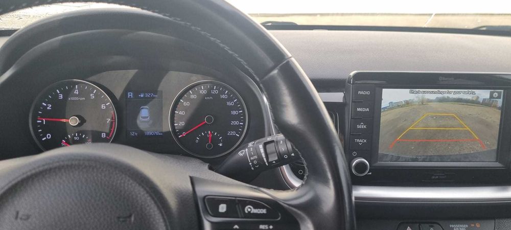Kia Stonic-2018-120cp-Navigatie+Camera