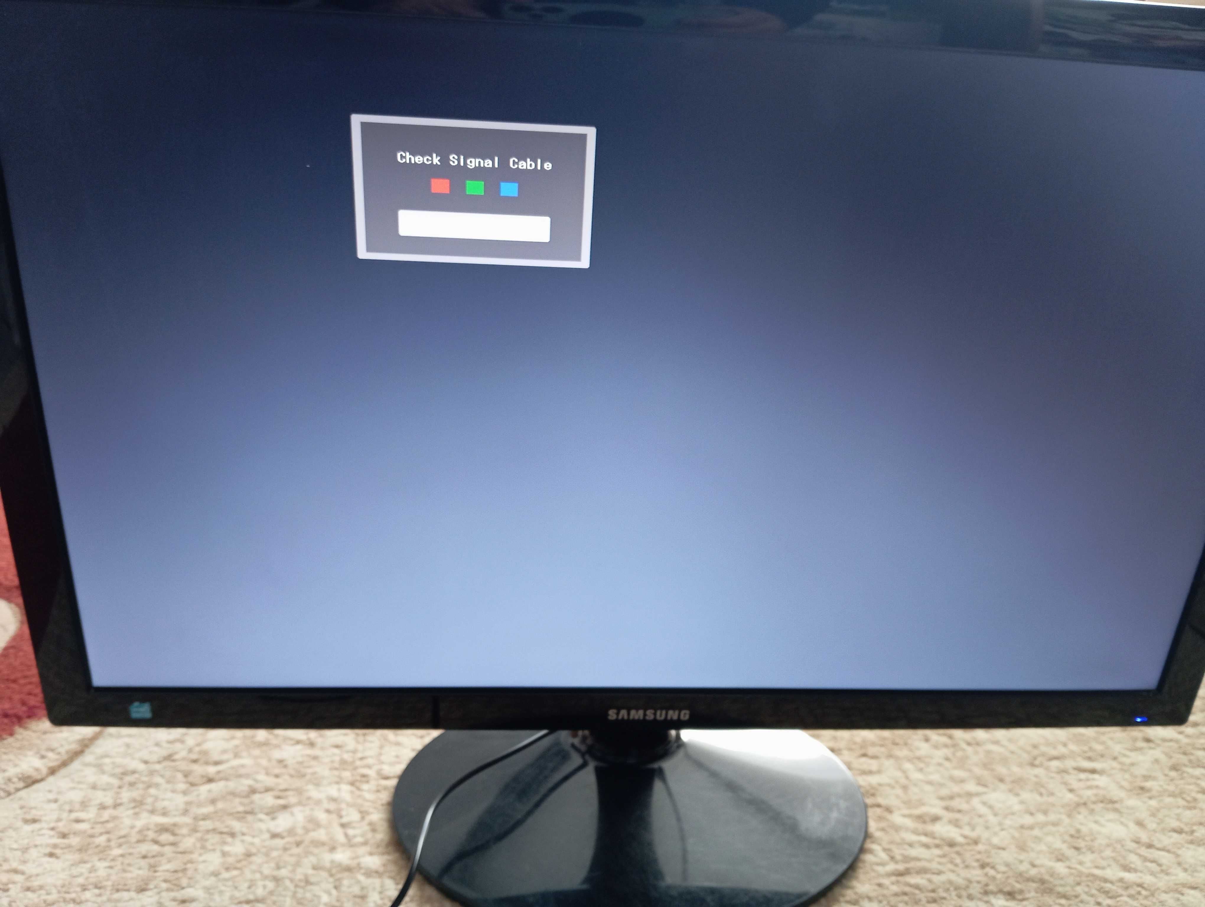 Vând Monitor Samsung LED 24 inch